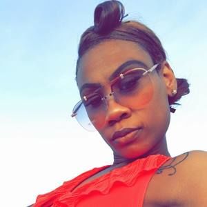 Meet your Posher, Natasha